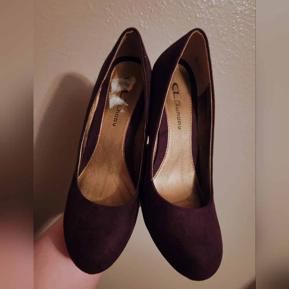 Stunning Plum Wedge Shoes - Picture 2 of 3